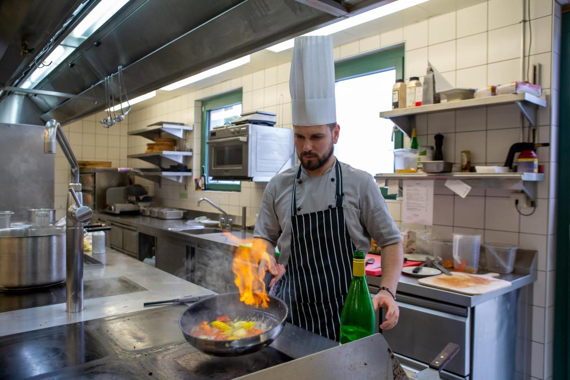 Hotel Restaurant Auerhahn 바드윌드바드 외부 사진