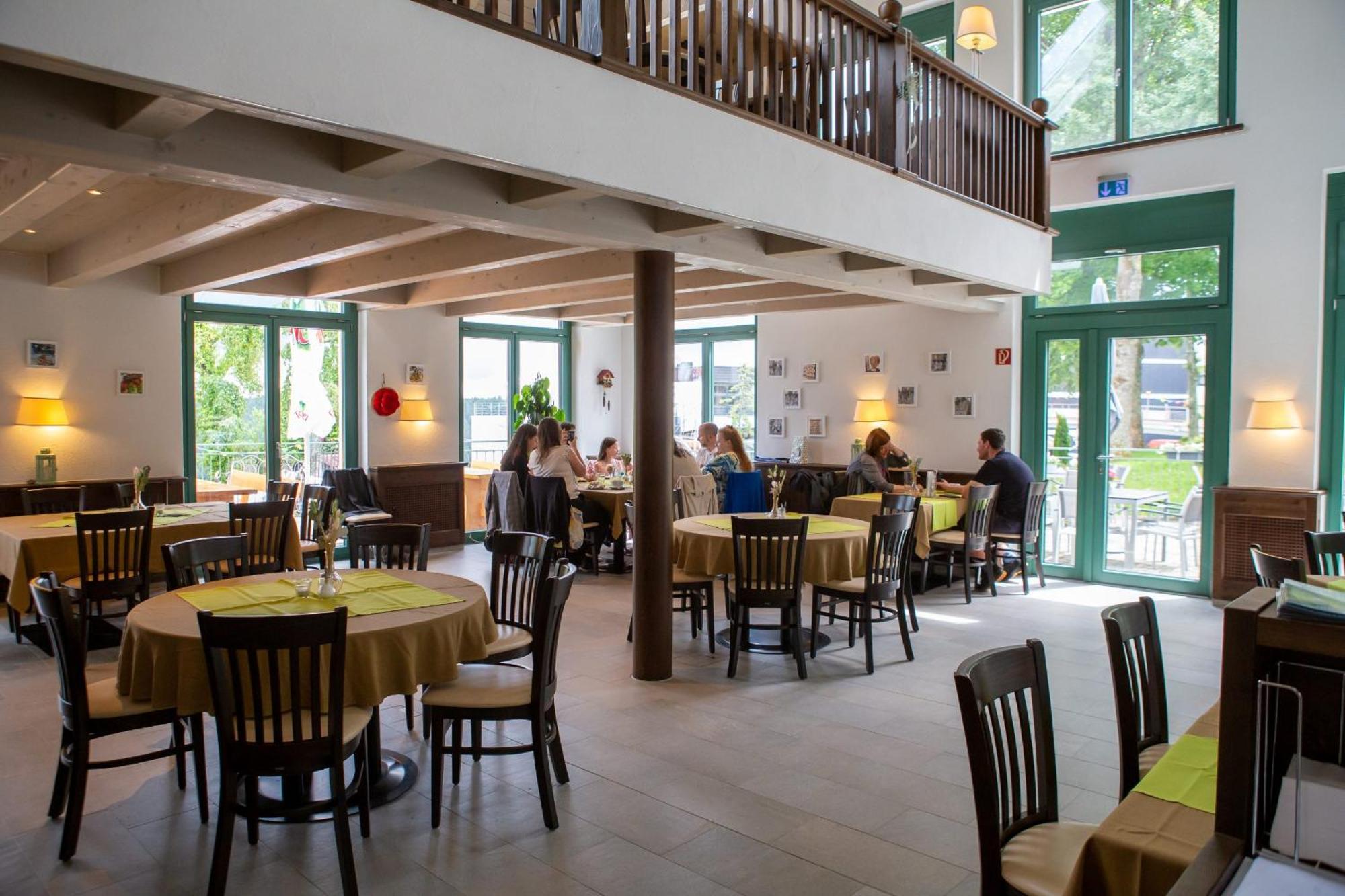 Hotel Restaurant Auerhahn 바드윌드바드 외부 사진