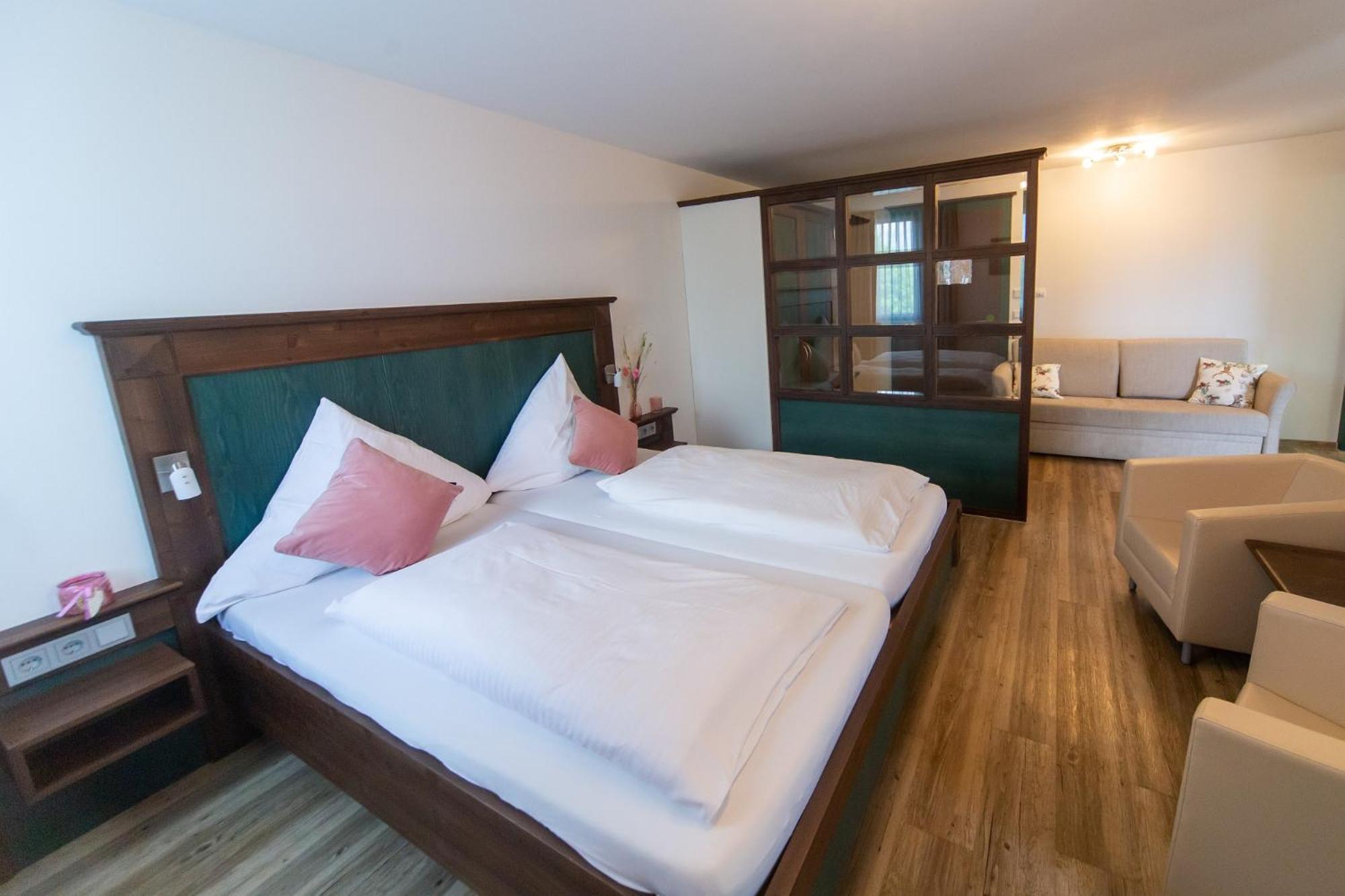 Hotel Restaurant Auerhahn 바드윌드바드 외부 사진